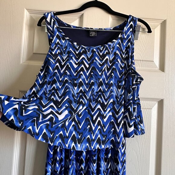 D-4 Robert Louis Navy, Blue, and White Maxi Dress Sz M - Picture 2 of 6